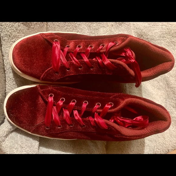 🛑 SOLD - Picture 3 of 5